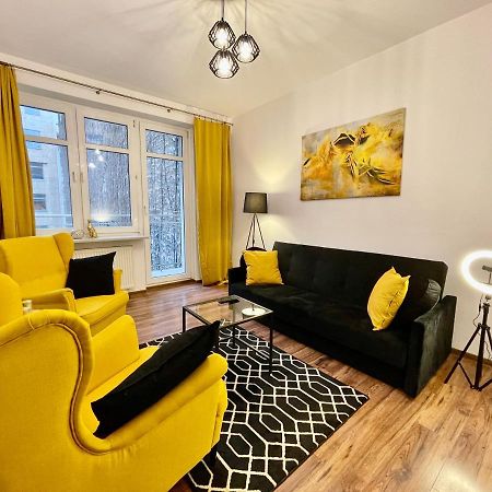 Апартаменты Diamond Metro Wifi 300 Mbs 70'Tv Netflix Hbo Appletv+ Варшава Экстерьер фото